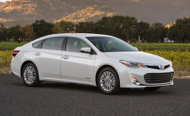 Integrated Reverse Camera Viewing System for 2013-2014 Toyota Avalon - Ensight Automotive Solutions -